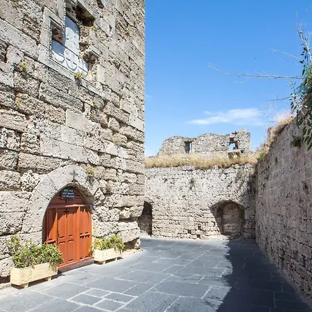Casa de Férias Alexandras Stone House *
