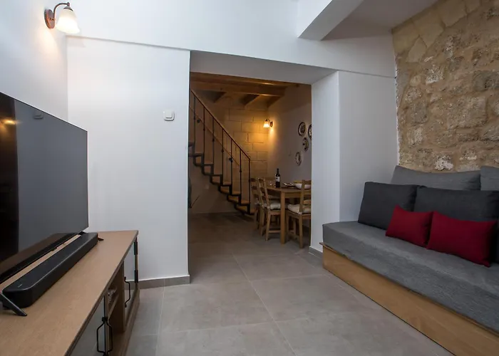 Holiday home Alexandras Stone House