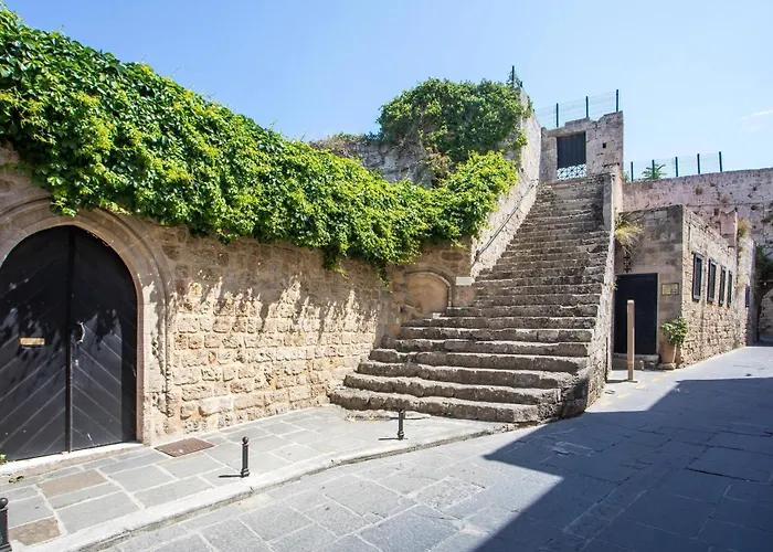 Holiday home Alexandras Stone House *