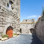 別荘 Alexandras Stone House *